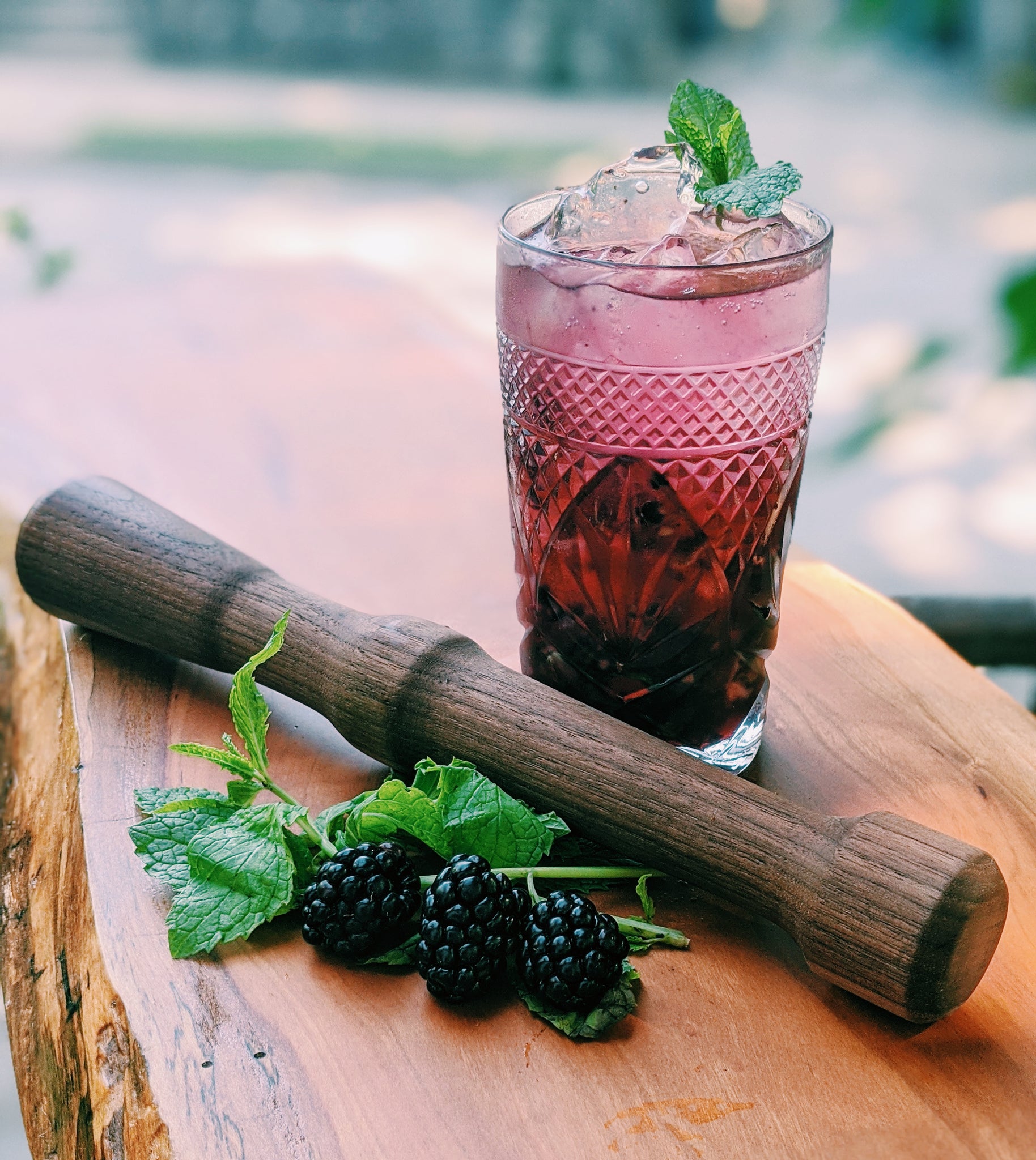 Muddled Cocktail: Blackberry Rum Smash